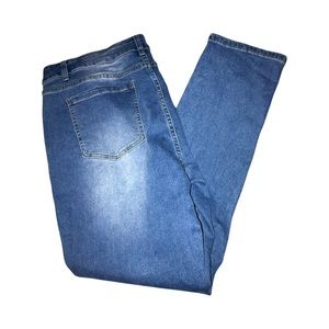 🌷Faded Blue Jeans Size 3XL